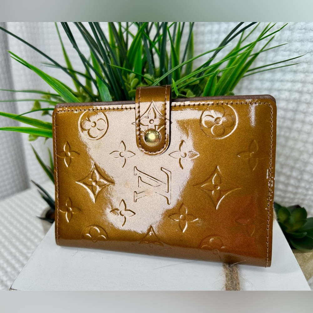 Louis Vuitton Gold Monogram Notebook - Picture 3 of 14